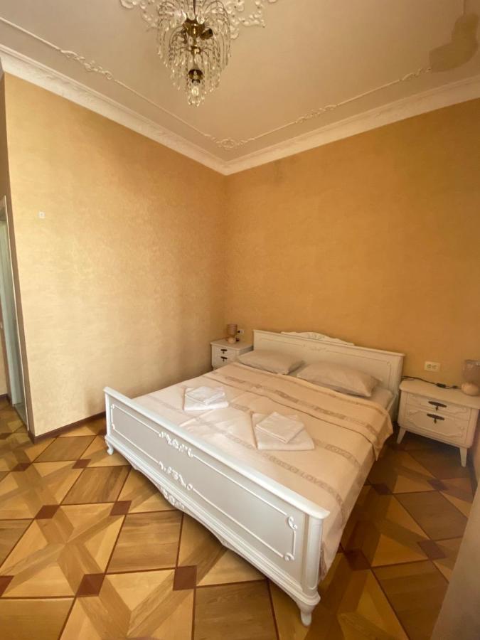 K&N Guesthouse Tbilisi Exterior foto
