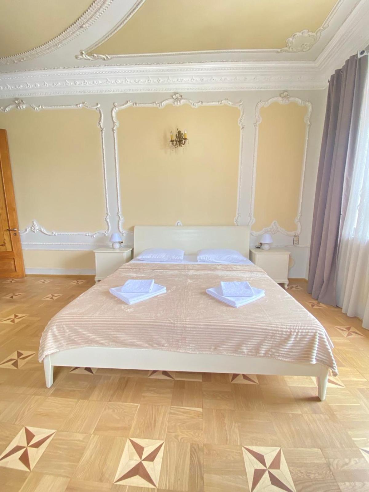 K&N Guesthouse Tbilisi Exterior foto