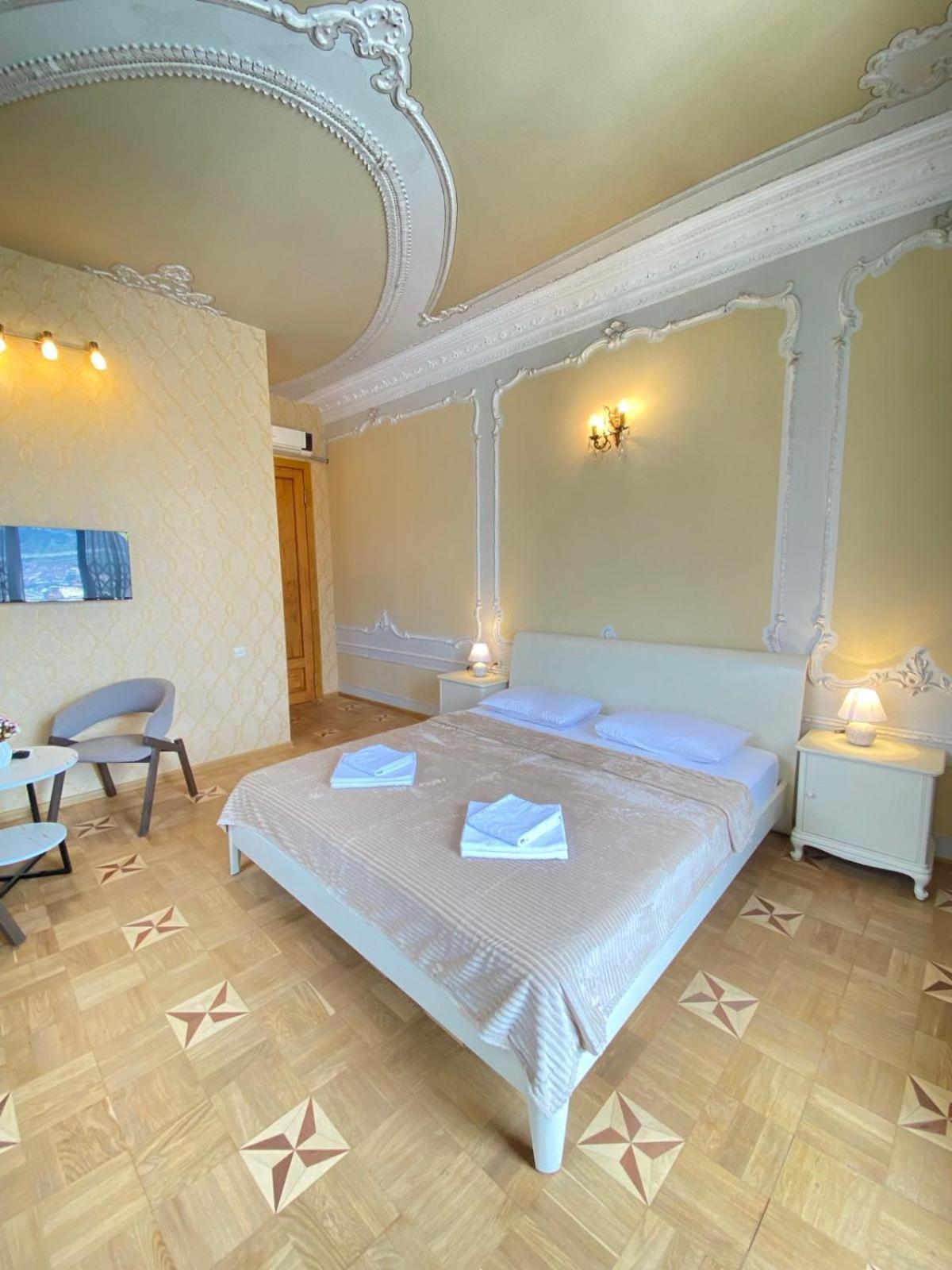 K&N Guesthouse Tbilisi Exterior foto